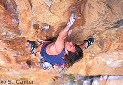 David Jones pulls off a coup ascent of Somoza, his new 32 near Nicaragua, on the war torn Sandinista Cliff in the Grampians, Victoria. Photo By: Simon Carter.