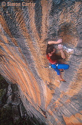 Julian Saunders on Daedalus (28), Taipan Wall, The Grampians, Victoria, Australia. Photos By Simon Carter.