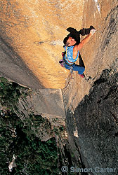 Steve Monks, Ozymandias Direct pitch six (28, 270 metres), on the North Wall, Mount Buffalo, Victoria, Australia.