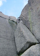 Nick onsights a bomber grade16 hand crack at The Castle